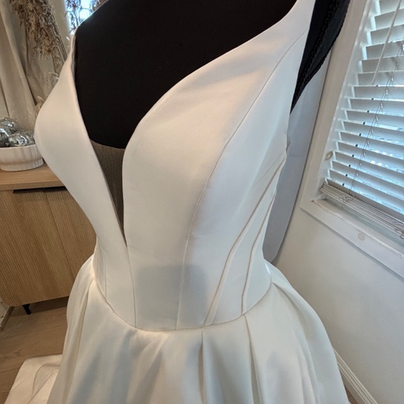 Elysee MIRREN 2024 - Picture 7 of 7